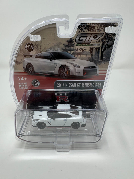 Greenlight 2014 Nissan GT-R Nismo (R35) in White